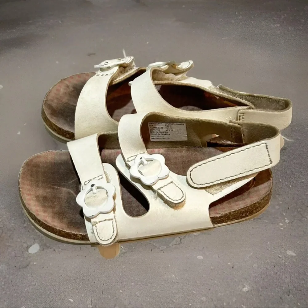 Wonder Nation Toddler Sandals Girls Sz 6 White Hook & Loop Closure